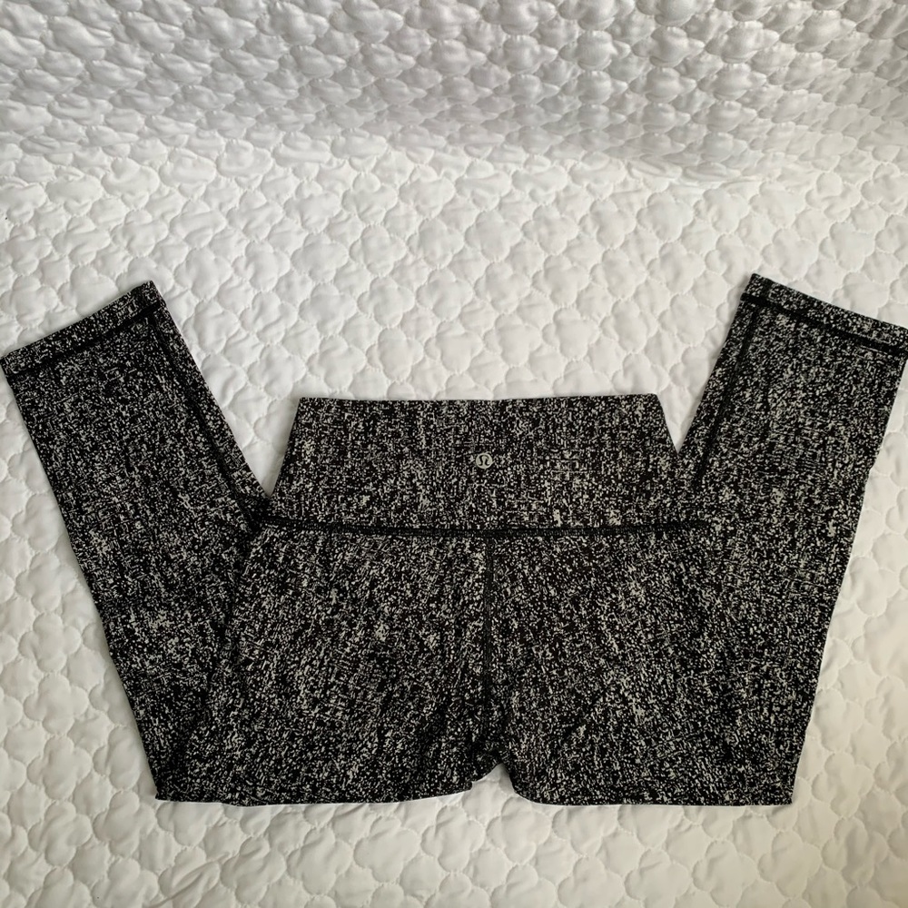 LULULEMON LEGGINGS